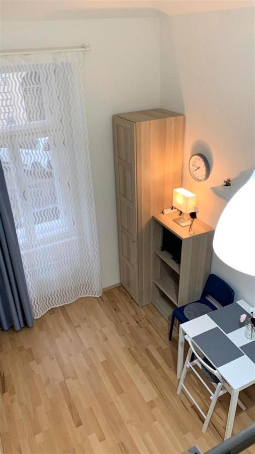 Side Street Apartments براغ المظهر الخارجي الصورة