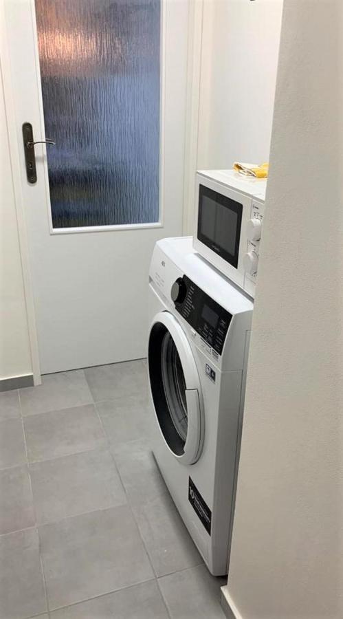 Side Street Apartments براغ المظهر الخارجي الصورة