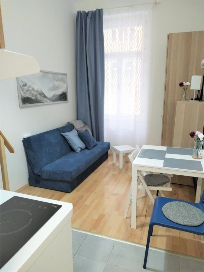 Side Street Apartments براغ المظهر الخارجي الصورة