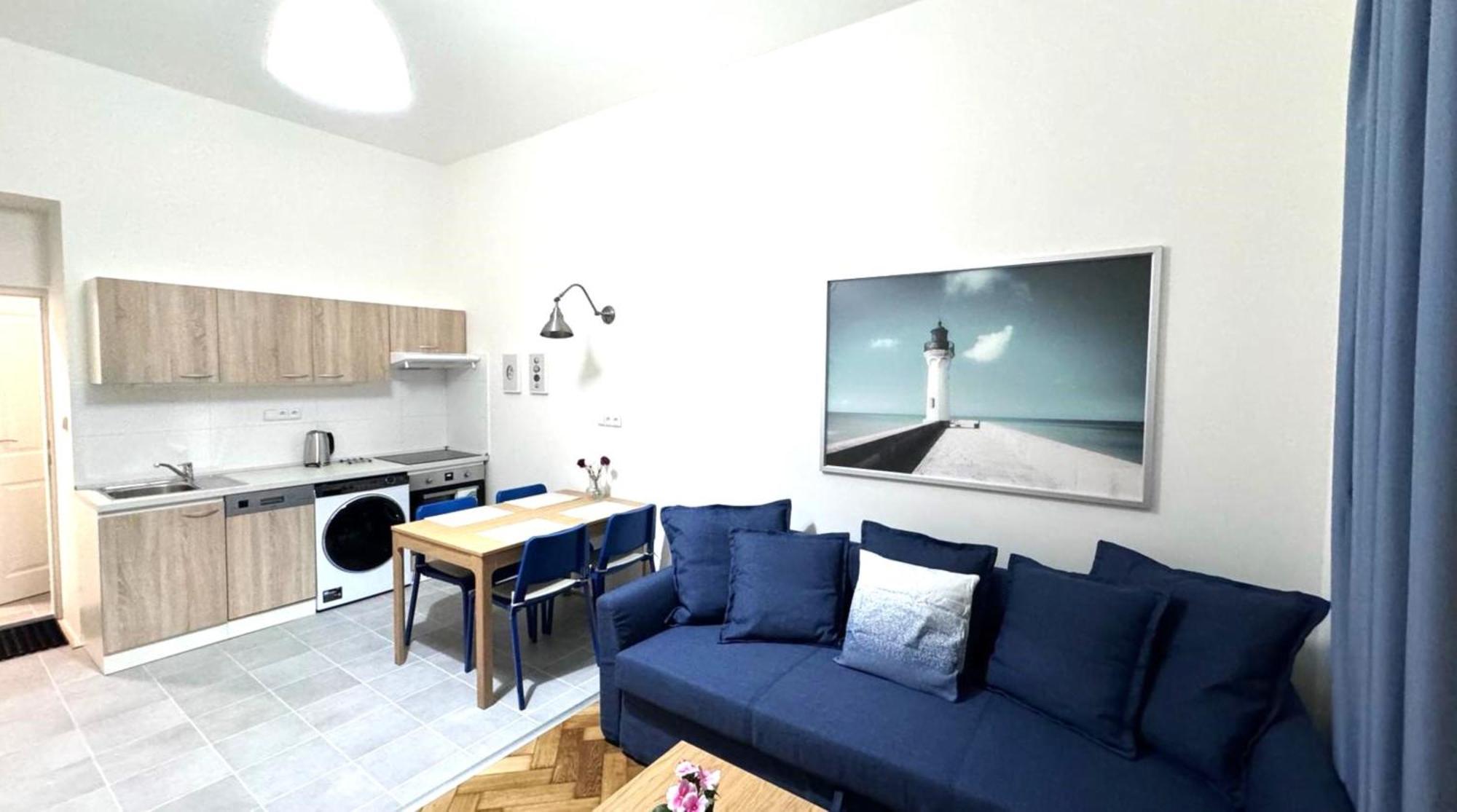 Side Street Apartments براغ المظهر الخارجي الصورة