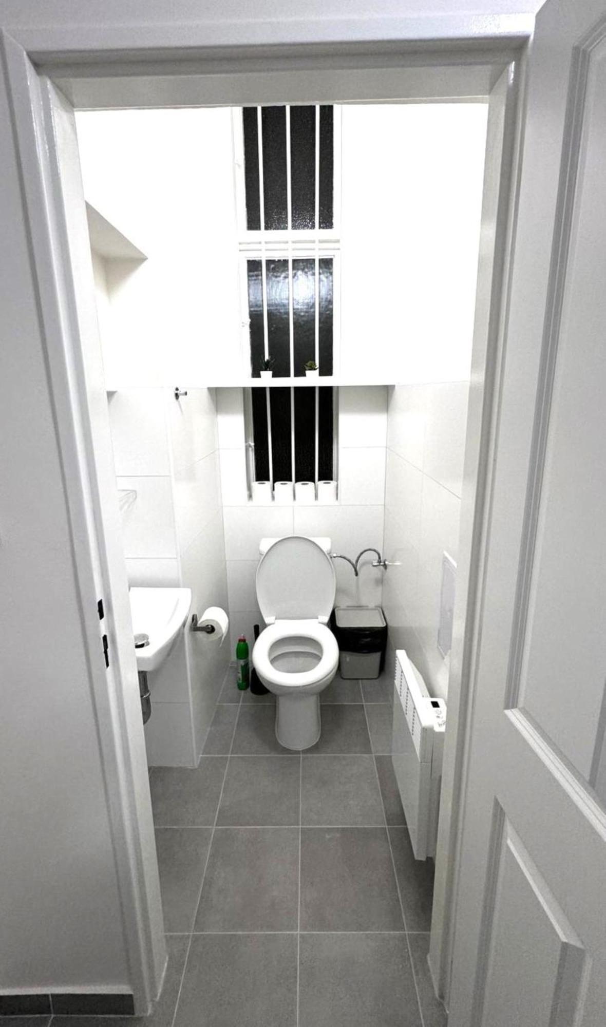 Side Street Apartments براغ المظهر الخارجي الصورة