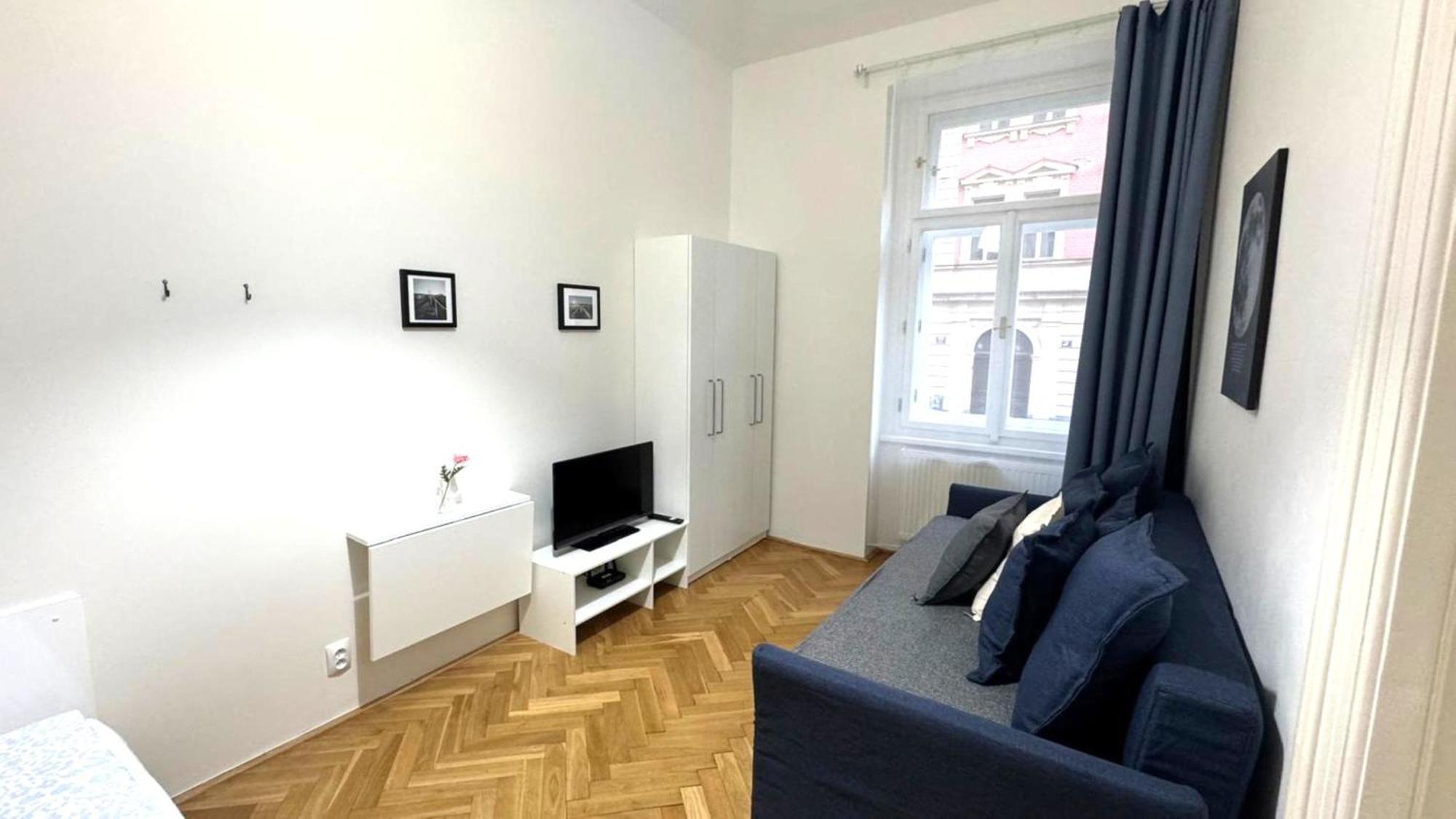 Side Street Apartments براغ المظهر الخارجي الصورة