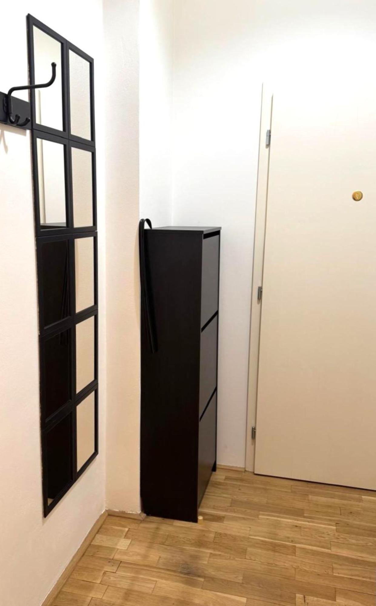 Side Street Apartments براغ الغرفة الصورة